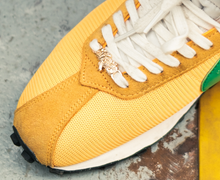 Carregar imagem no visualizador da galeria, SNEAKER PIN - CITY RUNNERS
